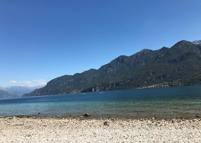 Iuli Tra E Montagna Lejlighed *