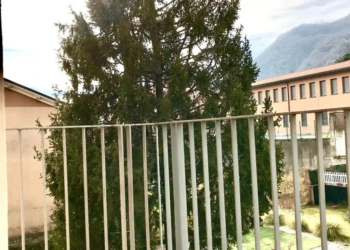 Iuli Tra E Montagna Lejlighed *