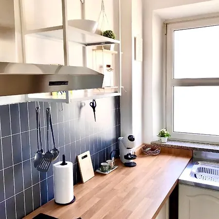 Iuli Tra E Montagna Apartment