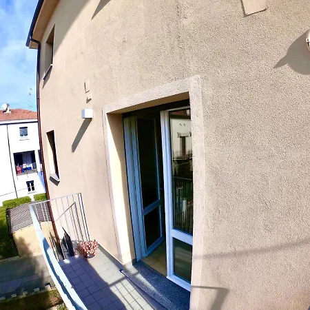 Iuli Tra E Montagna Apartman